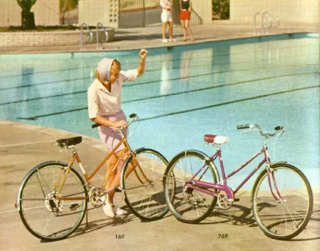 1965 ladies varsity tourist